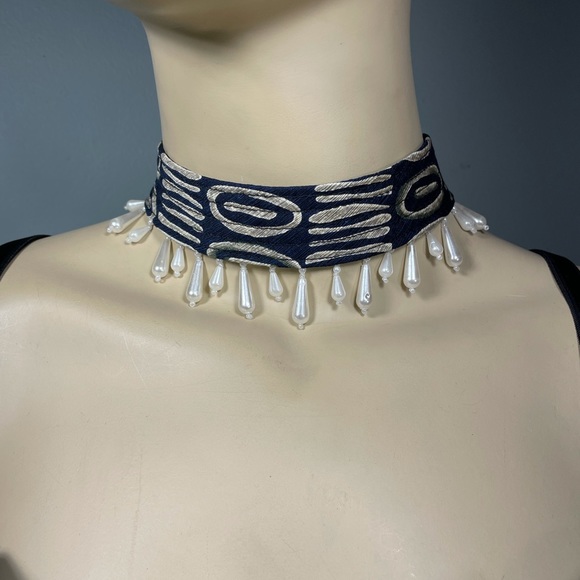 Upcycle’d silk men’s ties sexy choker with Bead trim - Picture 2 of 8